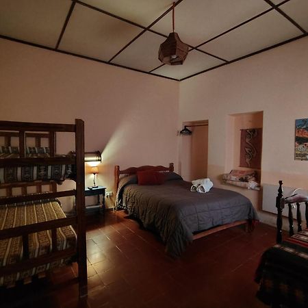 Inti Sayana Hostel Humahuaca Buitenkant foto