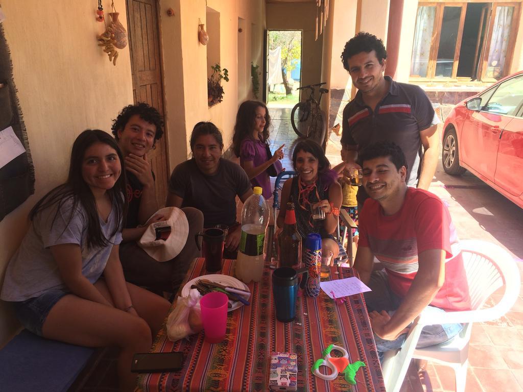 Inti Sayana Hostel Humahuaca Buitenkant foto