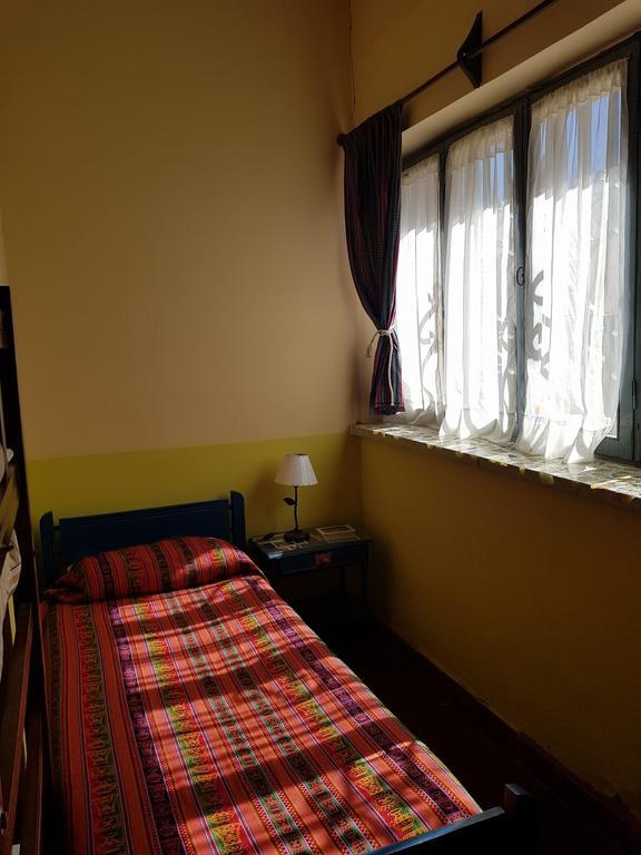 Inti Sayana Hostel Humahuaca Kamer foto