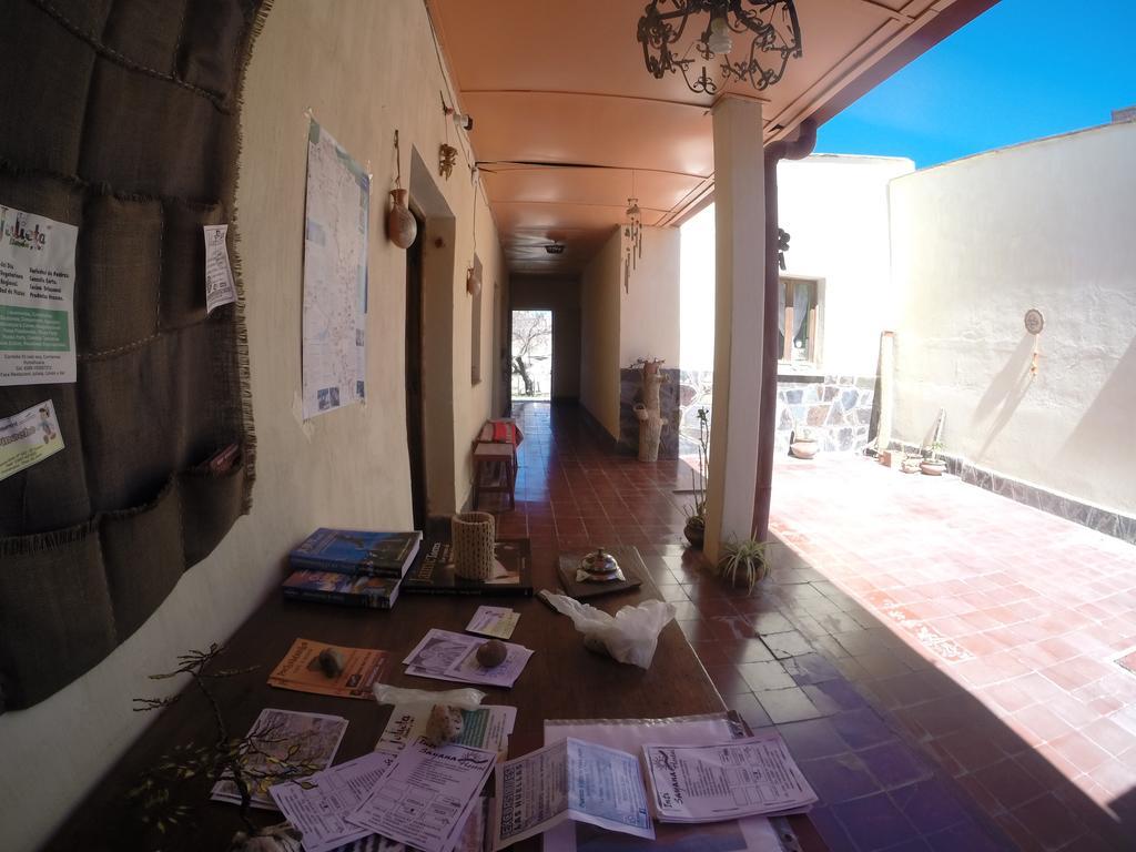 Inti Sayana Hostel Humahuaca Buitenkant foto