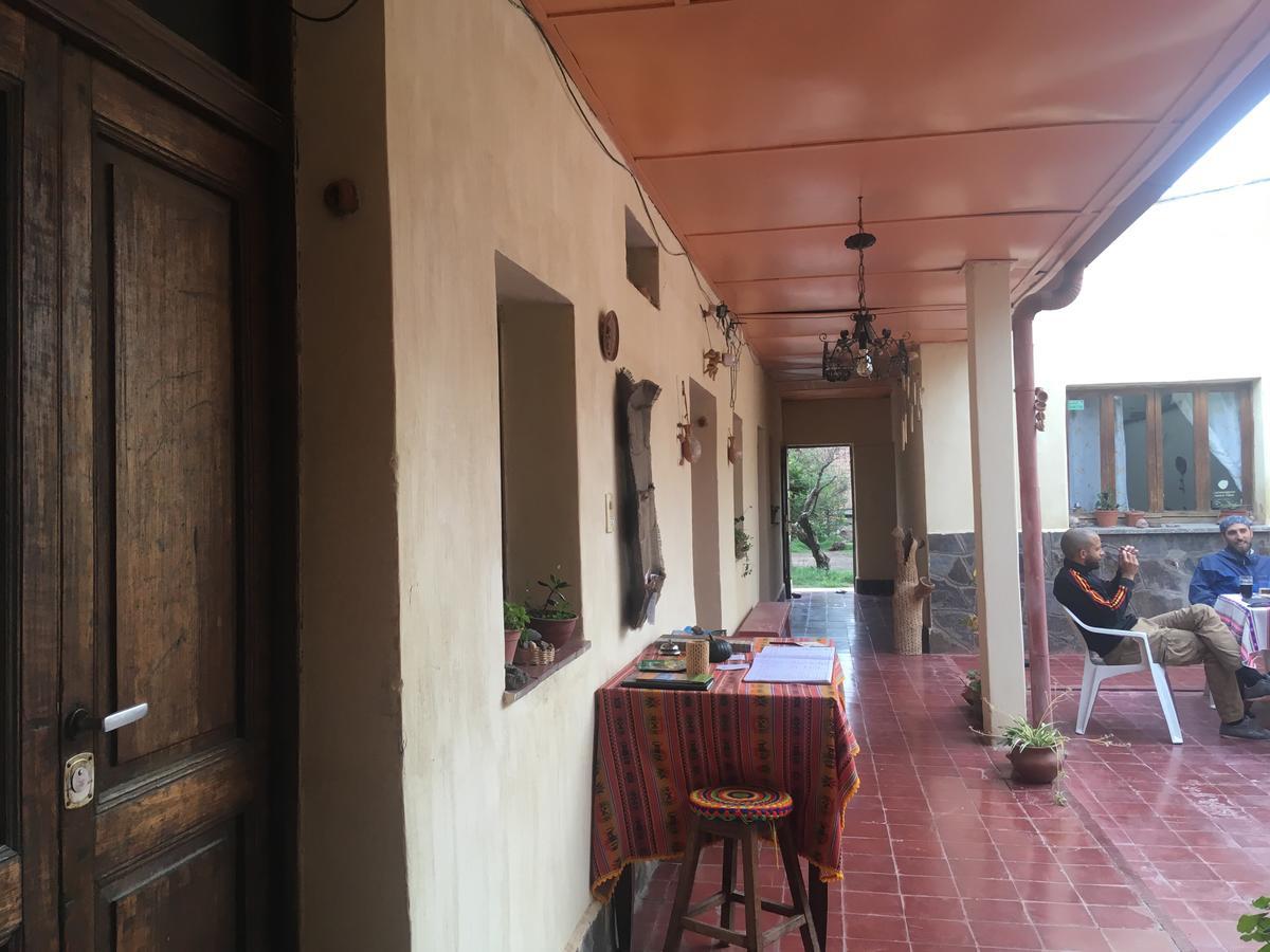 Inti Sayana Hostel Humahuaca Buitenkant foto