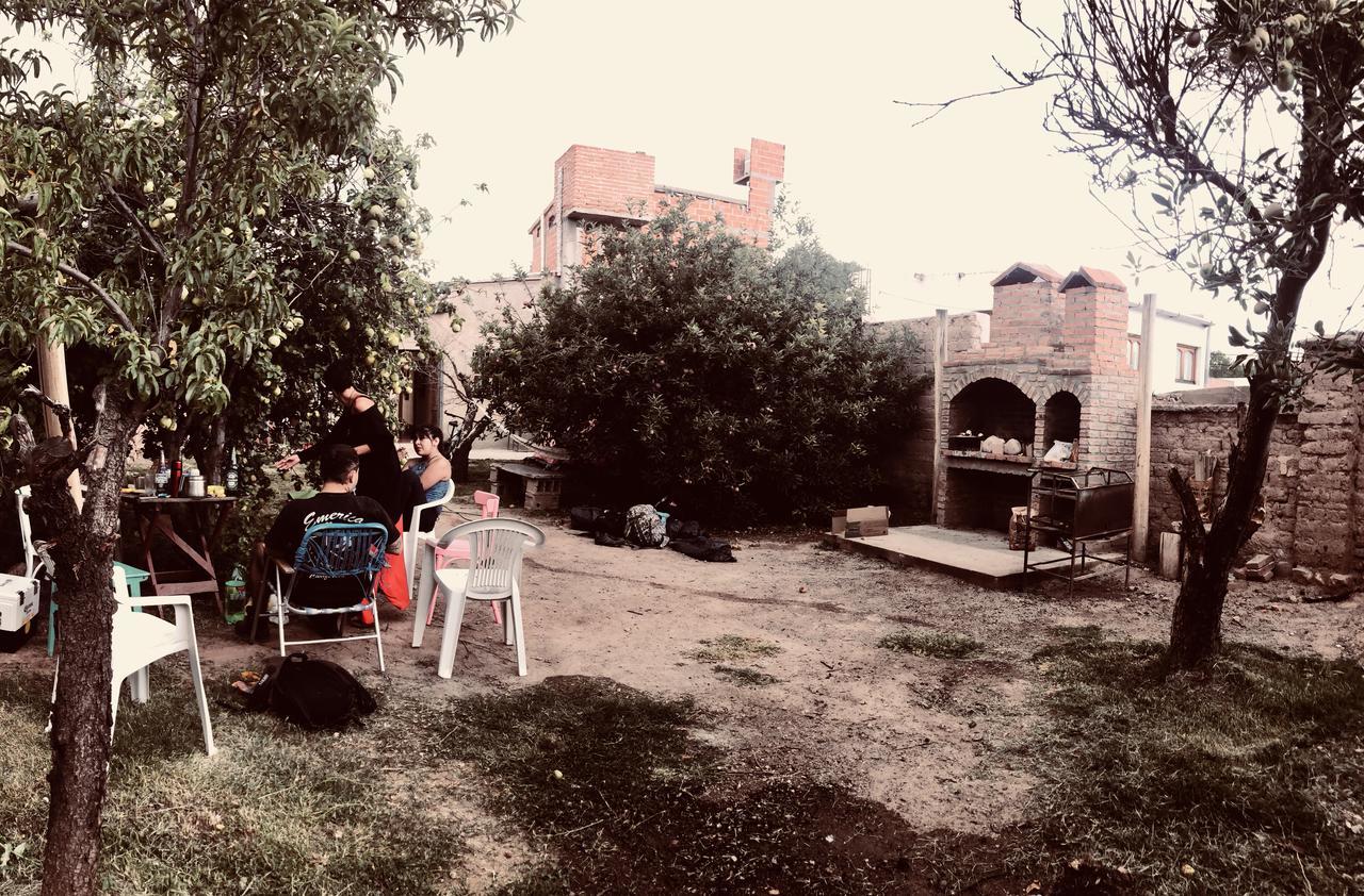 Inti Sayana Hostel Humahuaca Buitenkant foto