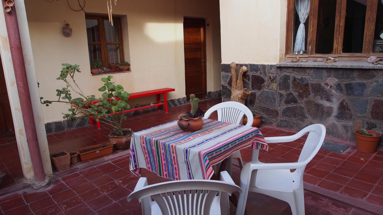 Inti Sayana Hostel Humahuaca Buitenkant foto