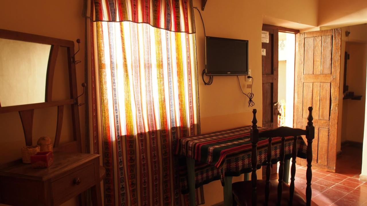Inti Sayana Hostel Humahuaca Buitenkant foto