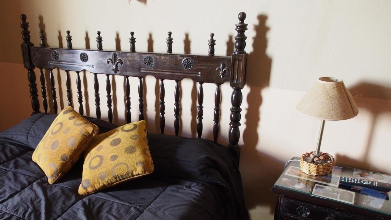 Inti Sayana Hostel Humahuaca Buitenkant foto