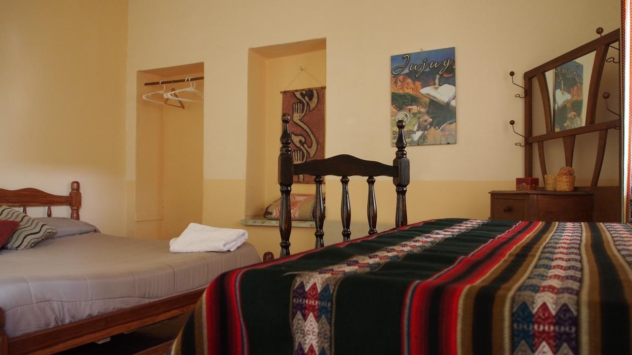 Inti Sayana Hostel Humahuaca Buitenkant foto
