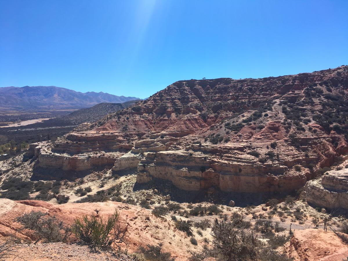 Inti Sayana Hostel Humahuaca Buitenkant foto