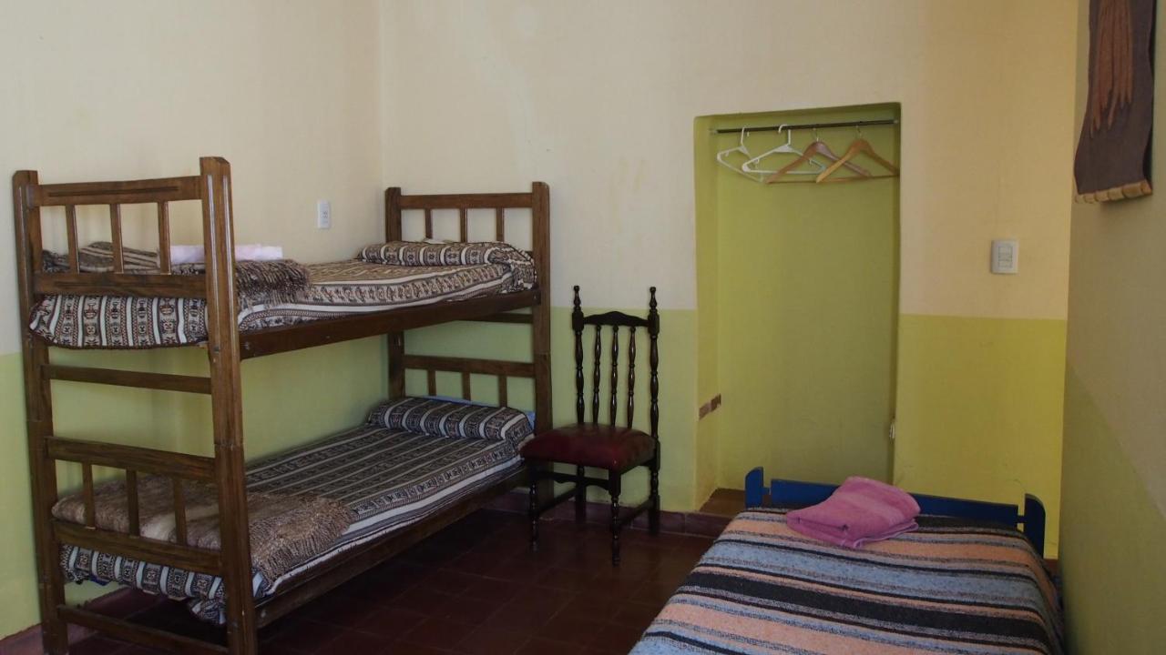 Inti Sayana Hostel Humahuaca Buitenkant foto